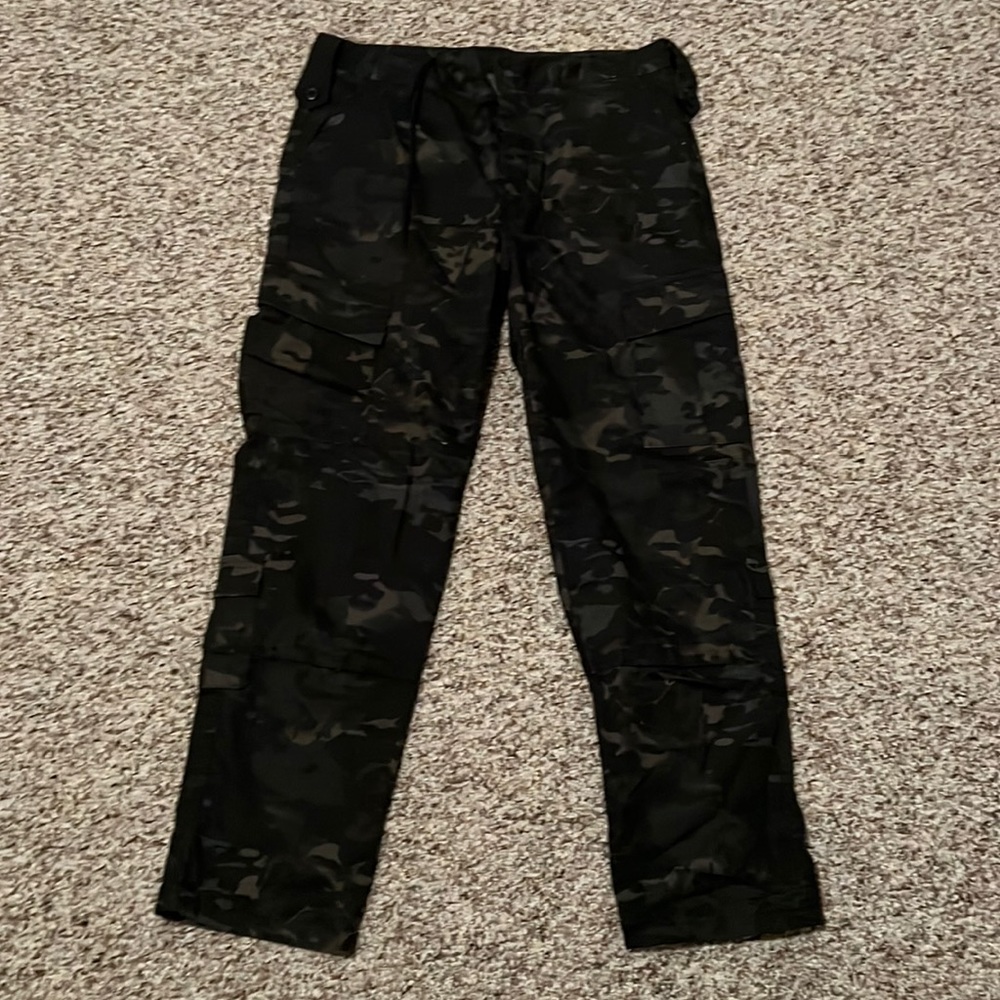 Camp cargo pants